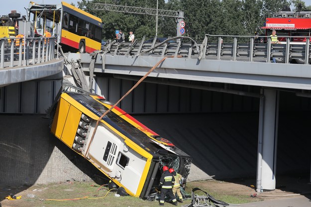 Wypadek autobusu miejskiego w Warszawie - 25 czerwca 2020 r. /Paweł Supernak /PAP