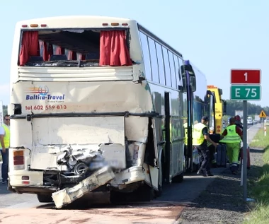 Wypadek autobusu pod Częstochową. Dzieci jechały na wycieczkę do Zakopanego