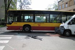 Wypadek autobusu w Łodzi, 14 osób rannych