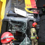 Wypadek autobusu w Warszawie: Kierowca miał roczny staż w firmie. Właśnie kończył zmianę