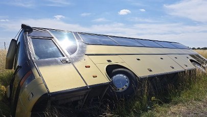 Wypadek autokaru na Dolnym Śląsku. Trzy osoby ranne