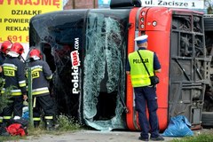 Wypadek autokaru na krajowej "9", 38 osób rannych