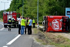 Wypadek autokaru na krajowej "9", 38 osób rannych