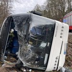 Wypadek autokaru na Lubelszczyźnie. Trzynaście osób rannych, w tym dzieci