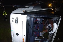 Wypadek autokaru na obwodnicy Słupska