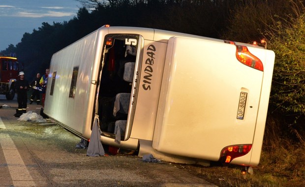 Wypadek autokaru w Niemczech. PIP przygląda się Sindbadowi