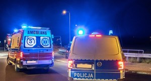 Wypadek autokaru w Rzeszowie. Pojazd "przeleciał" przez rondo