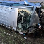 Wypadek busa koło Łomży. 8 osób rannych