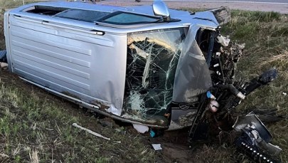 Wypadek busa koło Łomży. 8 osób rannych