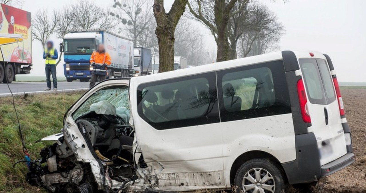 Wypadek busa na Opolszczyźnie