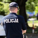 Wypadek busa z 34 cudzoziemcami w Piotrkowie. Pasażerowie uciekli