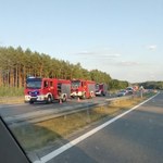 Wypadek ciężarówki i busa na trasie S3