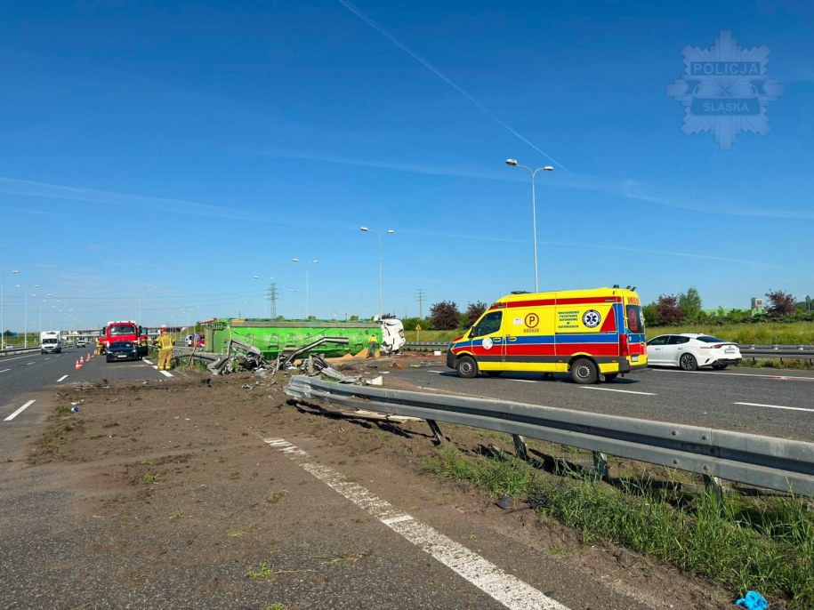 Wypadek ciężarówki na A4 w Gliwicach /Śląska policja /