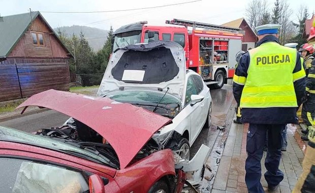 Wypadek koło Limanowej. Pięć osób w szpitalach, w tym czworo dzieci