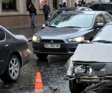 Wypadek lub kolizja z autem z Ukrainy. Jak się zachować?
