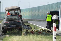 Wypadek na A1. Kierowca mógł zasnąć za kierownicą