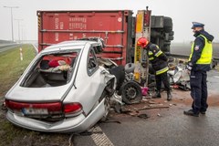Wypadek na autostradzie A1 w Ludwinowie