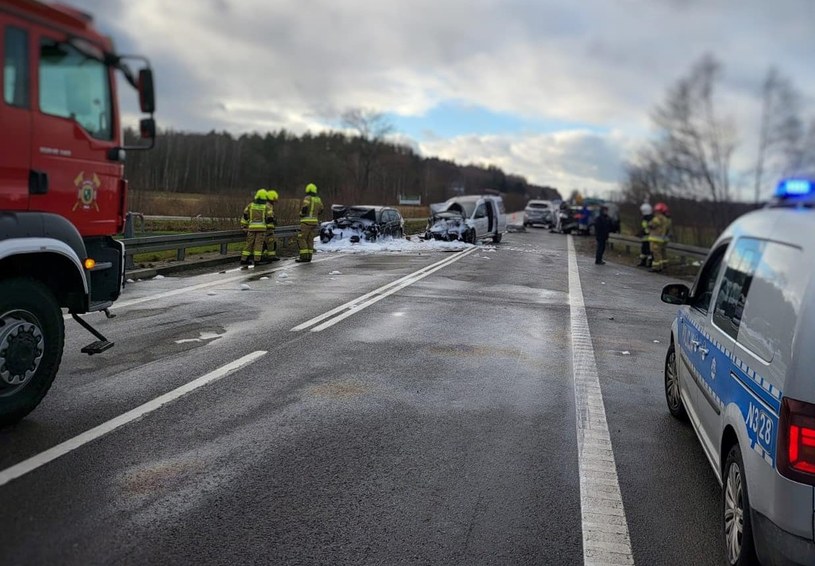 Wypadek na drodze krajowej nr 6 /Komenda Powiatowa Policji w Wejherowie /facebook.com