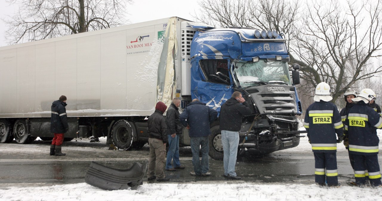 Wypadek na krajowej "pięćdziesiątce", droga zablokowana