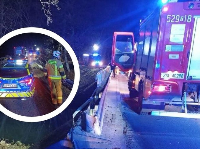 Wypadek na Pomorzu. Samochód wpadł do rzeki, nie żyje mężczyzna