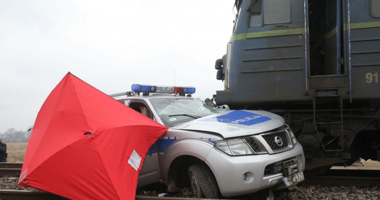 Wypadek na przejeździe kolejowym to nie zawsze wina kierowcy /Jarosław Jakubczak / Polska Press /Agencja SE/East News