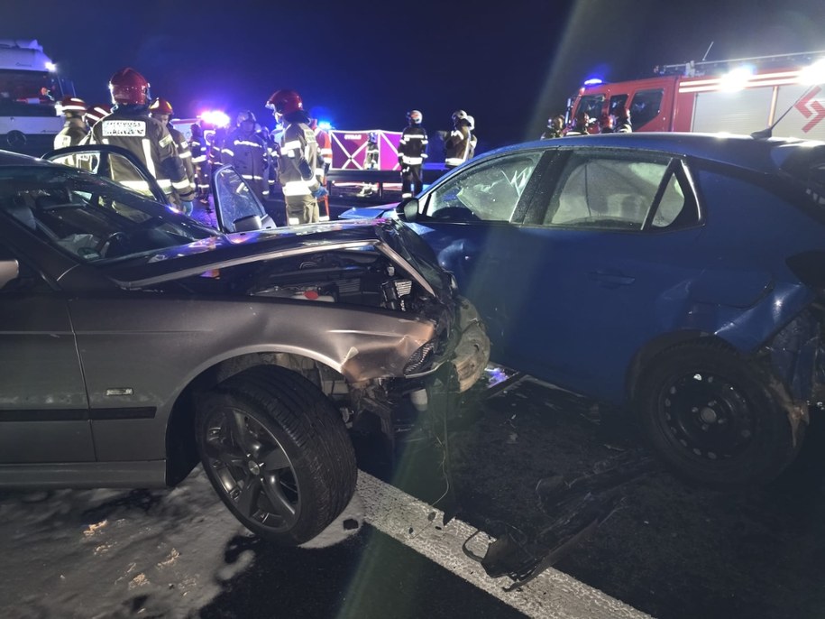 Wypadek na S8 w rejonie Oleśnicy. /Piotr Paszkowski /RMF MAXX