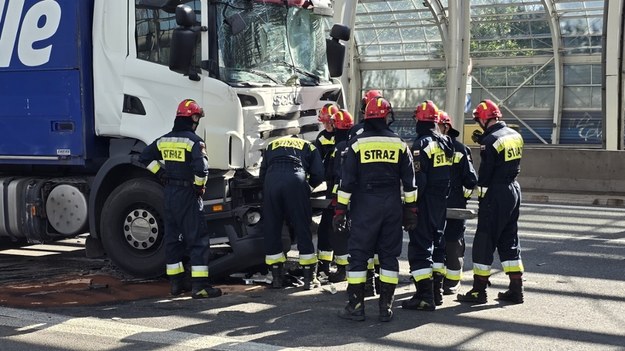 Wypadek na S8 w Warszawie /Komenda Miejska PSP m.st. Warszawy /