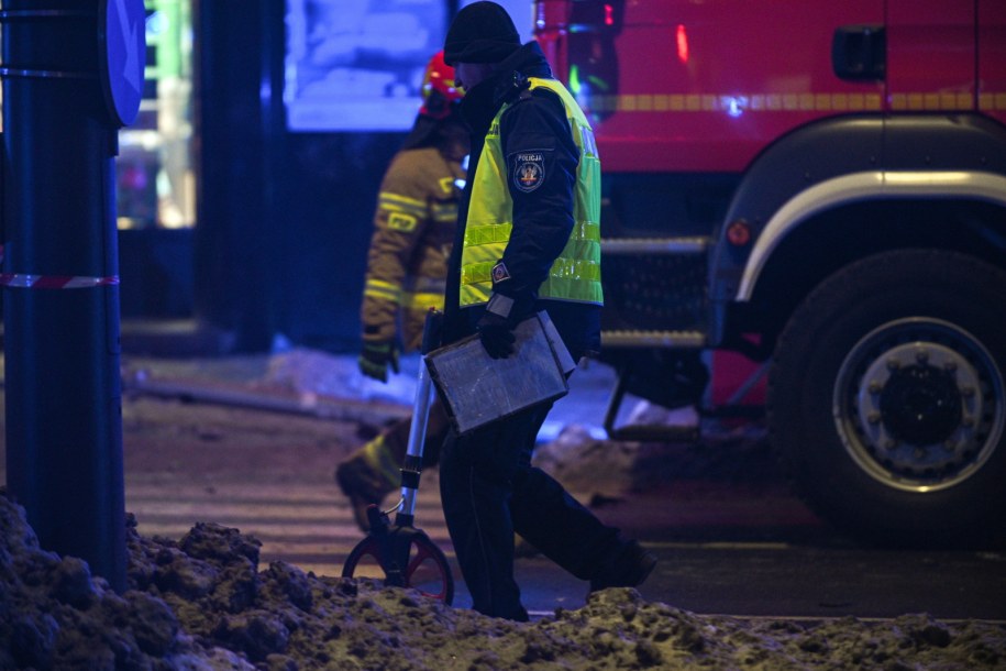 Wypadek na skrzyżowaniu ulic Grochowskiej i Zamienieckiej w Warszawie /Marcin Obara /PAP