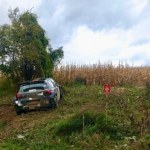 Wypadek na trasie Rajdu Nyskiego. Samochód wypadł z trasy i uderzył w ludzi