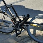 Wypadek na wyścigu kolarskim w Koninie. Poszkodowanych 6 rowerzystów
