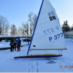 Wypadek na zamarzniętej tafli jeziora Ukiel. Bojer potrącił dwie osoby