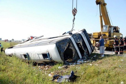 Wypadek neoplana n122 w Serbii /INTERIA.PL
