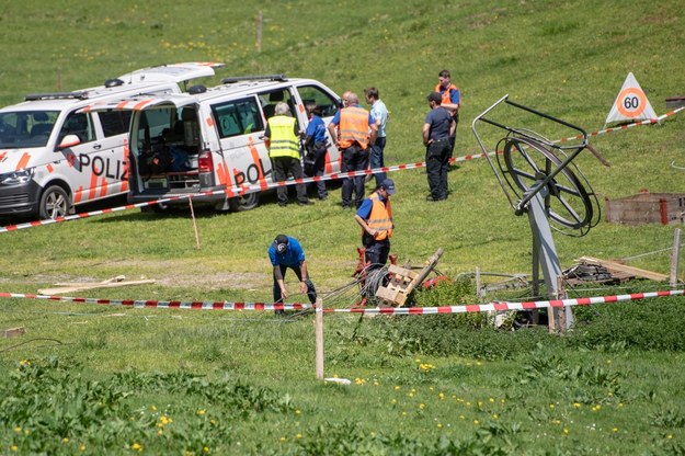 Wypadek podczas prac remontowych kolejki gondolowej na górę Titlis w środkowej Szwajcarii /URS FLUEELER /PAP/EPA