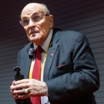 Wypadek Rudolpha Giulianiego. Niejasne okoliczności