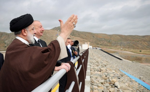 Wypadek śmigłowca z prezydentem Iranu. Kim jest Ebrahim Raisi?