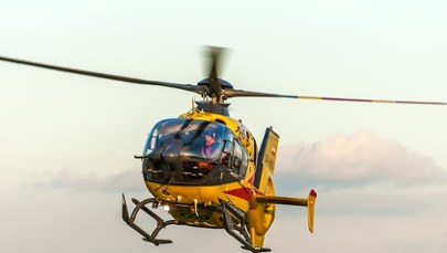 Wypadek szkolnego autobusu w Kujawsko-Pomorskiem. Dwie osoby trafiły do szpitala