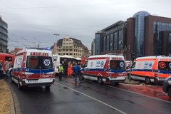 Wypadek tramwaju i autobusu we Wrocławiu