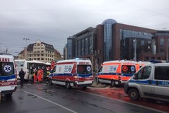 Wypadek tramwaju i autobusu we Wrocławiu