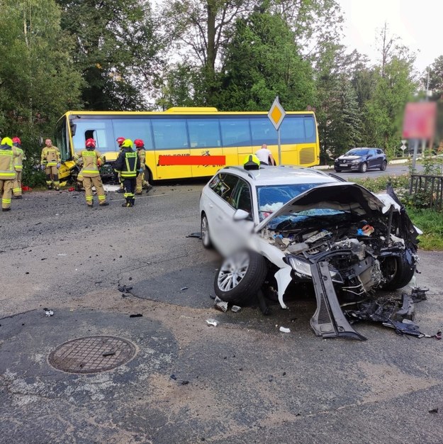 Wypadek w Karpaczu /Komenda Miejska Państwowej Straży Pożarnej w Jeleniej Górze /