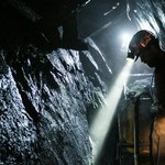 Wypadek w kopalni Knurów na Śląsku. Górnik został przysypany 