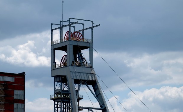 Wypadek w kopalni w Lędzinach. Zginął 33-letni górnik