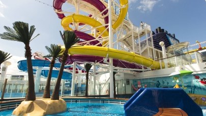 Wypadek w parku wodnym, 16-latek w szpitalu. Jest śledztwo 