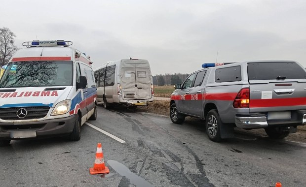 Wypadek w Wielkopolsce. Troje dzieci wymagało pomocy medycznej