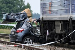 Wypadek w Wierzawicach. Zderzenie pociągu z samochodem