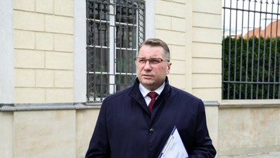 Wypadek z udziałem auta, w którym był Przemysław Czarnek. Jedna osoba trafia do szpitala