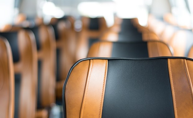 Wypadek z udziałem autobusu w Dobrym Mieście. Pojazdem podróżowało 39 pasażerów