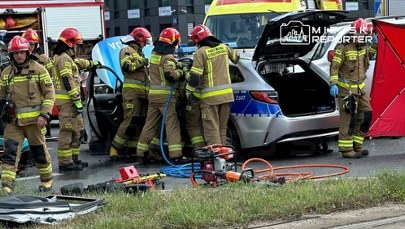 Wypadek z udziałem policyjnego radiowozu. Trzy osoby ranne