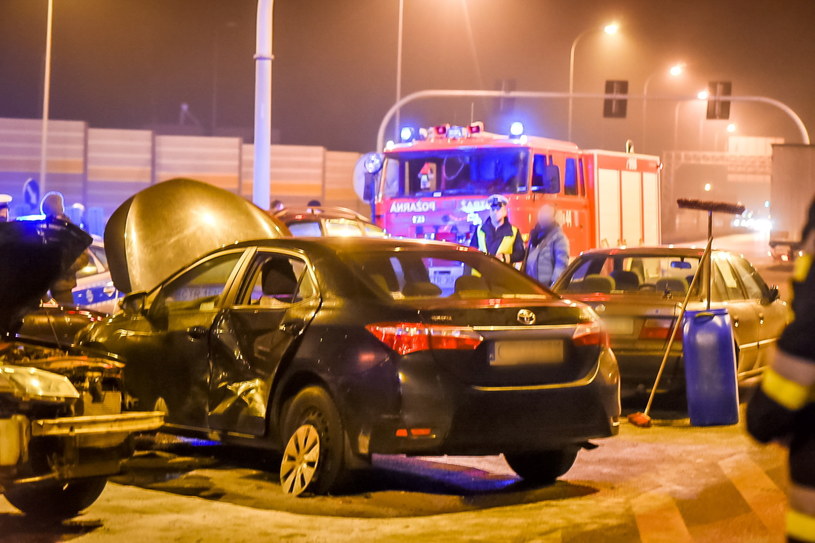 Wypadek z udziałem samochodu szefa MON /Tytus Żmijewski /PAP