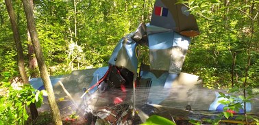 Wypadek zabytkowego samolotu w miejscowości Napoleon. Pilot zginął na miejscu