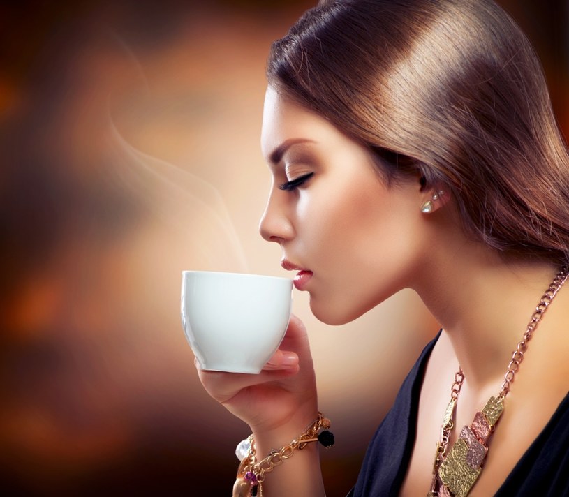 Wypijanie kilku espresso w ciągu dnia ma korzystny wpływ na wątrobę. /123RF/PICSEL